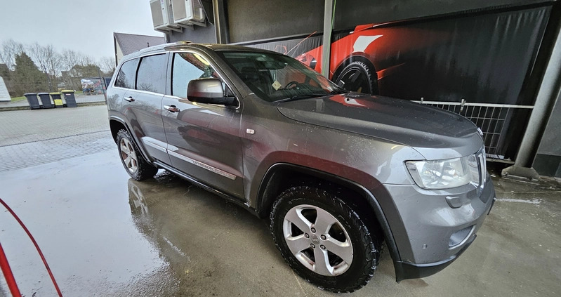Jeep Grand Cherokee cena 59900 przebieg: 171000, rok produkcji 2012 z Opole małe 232